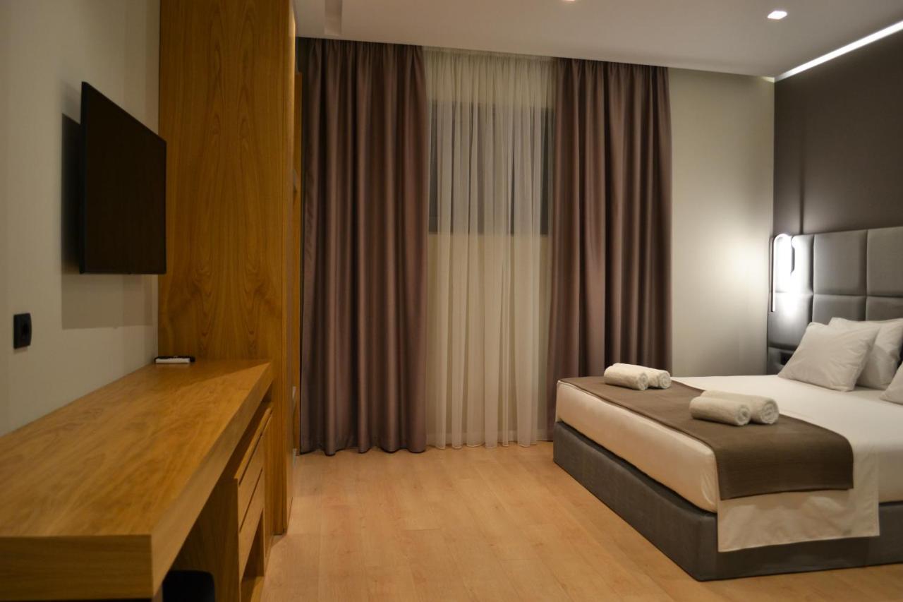 ArtNest Luxury Hotel&Suites Saranda Extérieur photo