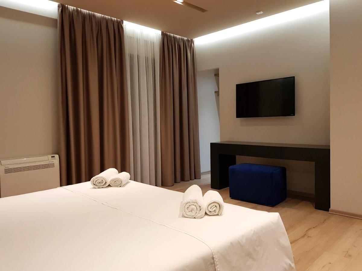 ArtNest Luxury Hotel&Suites Saranda Extérieur photo