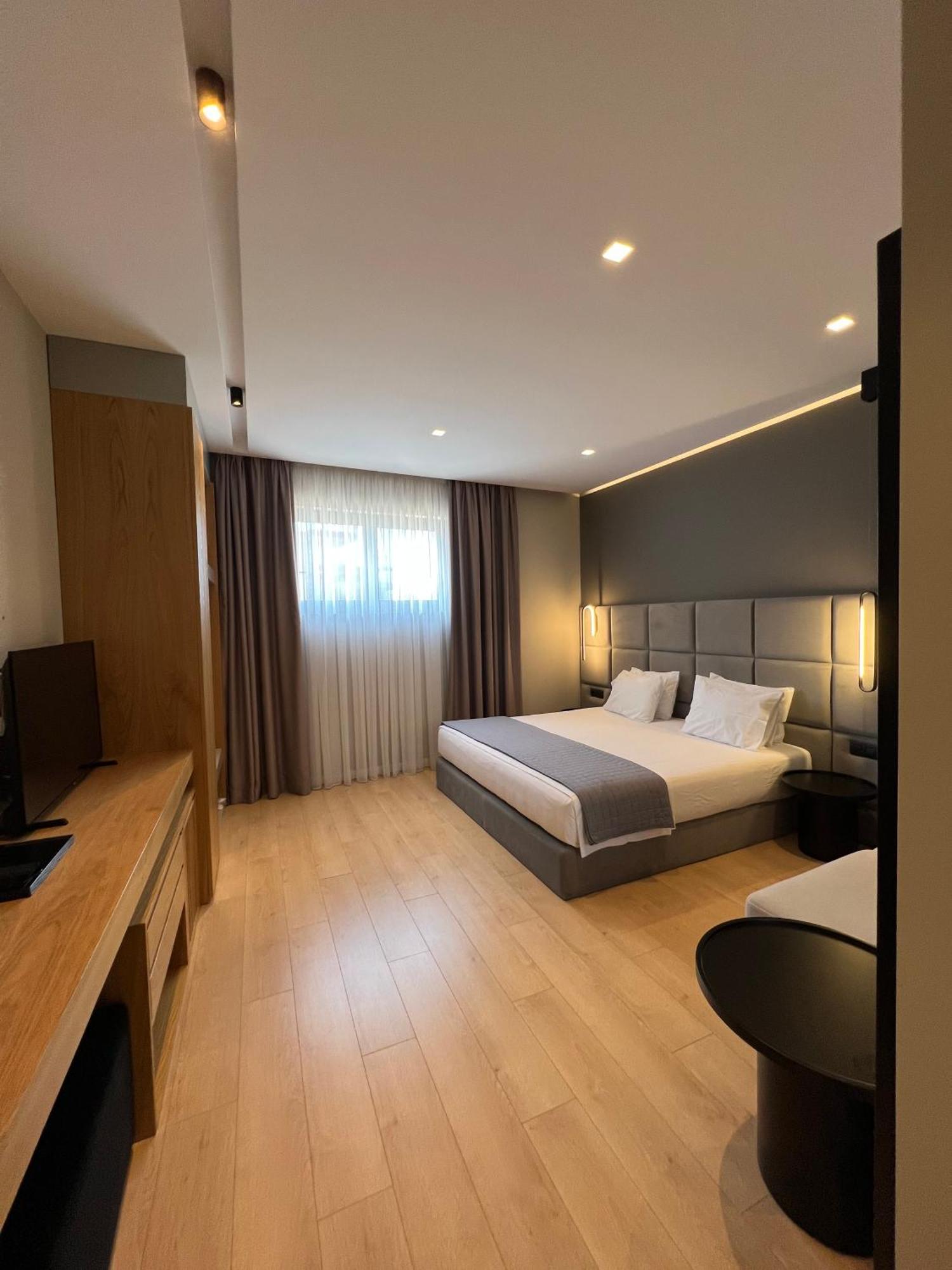ArtNest Luxury Hotel&Suites Saranda Extérieur photo